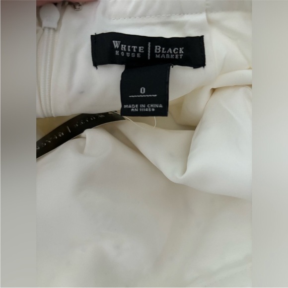 NWT White House Black Market Cream Skirt Silver/Gold Studded Embellishments Sz 0 - Picture 8 of 9